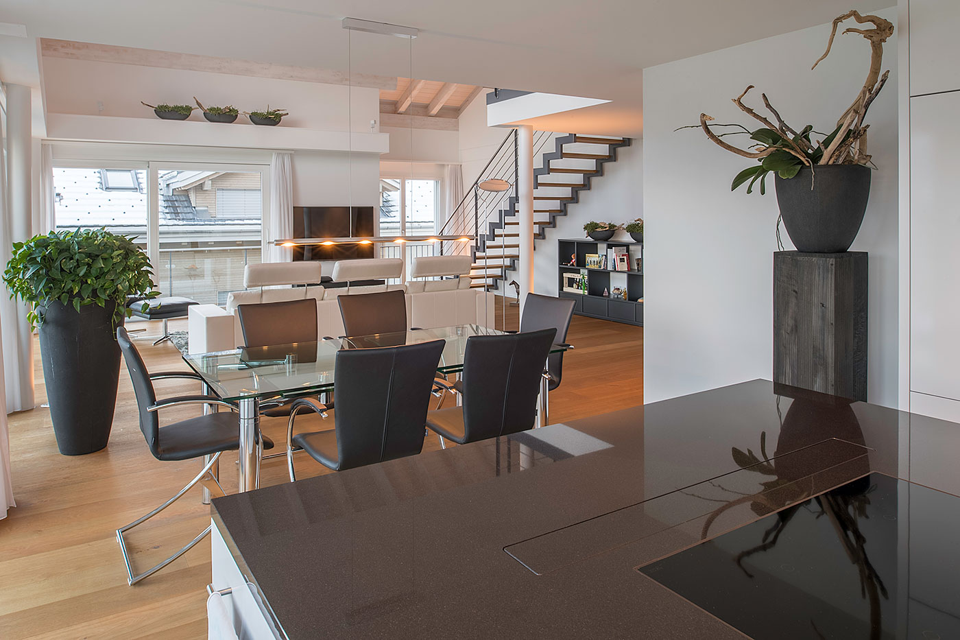 Haus mit modernem Wohnzimmer